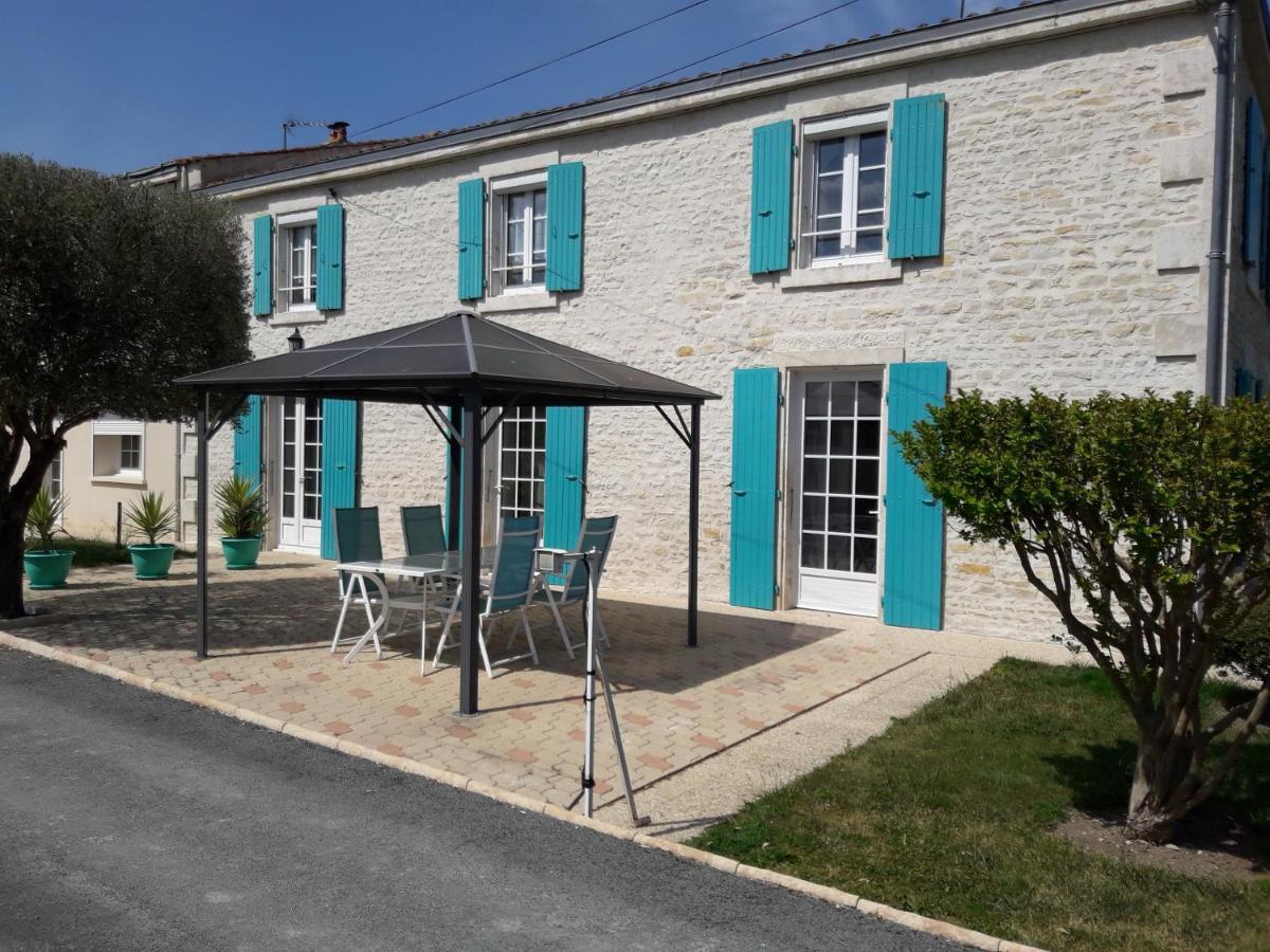 Le Logis De Lange Apt Les Aigrettes Saint-Hilaire-la-Palud Exterior foto
